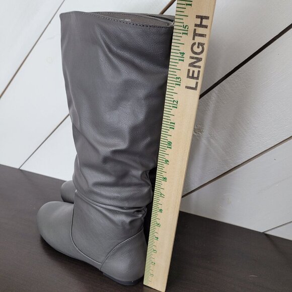 NEW Journee Collection Womens Jaye Gray 7.5M Riding Boots Slip on - Picture 5 of 8